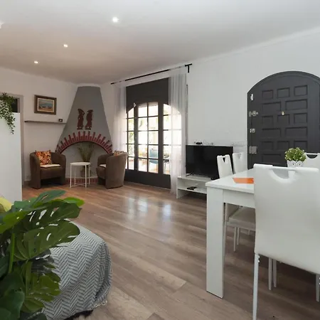 1215 Baix Camp Casa Con Jardin - Apivend Immo