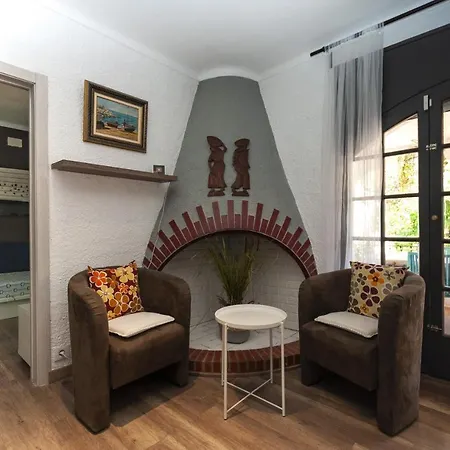 Holiday home 1215 Baix Camp Casa Con Jardin - Apivend Immo Roses
